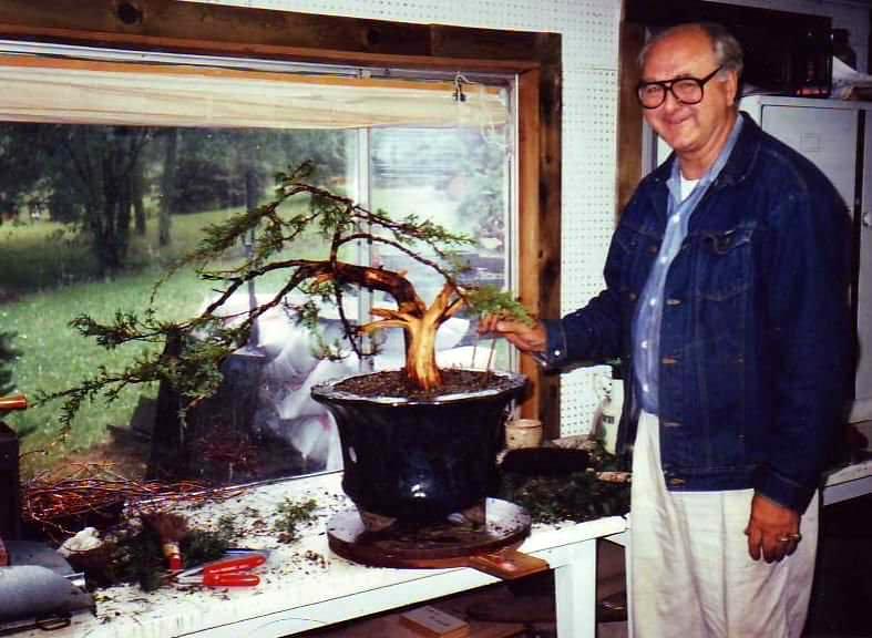 Keith Scott working on Andorra juniper, Dale Cochoy